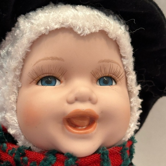 VGT Geppeddo Jack Frost Cuddle Kids Porcelain Face Doll Stuffed Toy Christmas - Picture 3 of 5